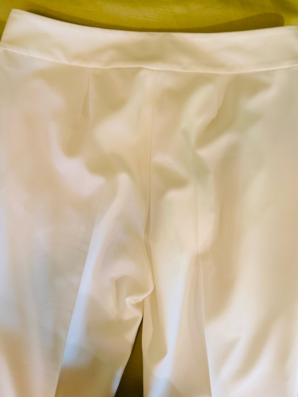Le Suit White Women's Two-Piece Blazer and Trousers - Picture 12 of 13